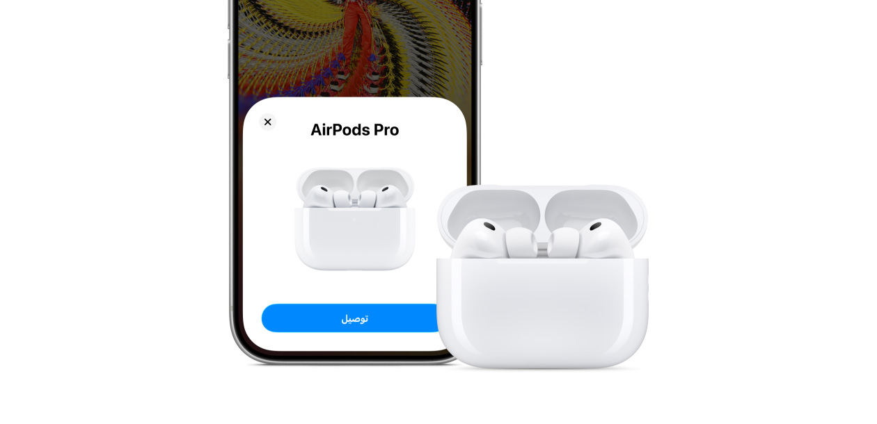 iPhone 17 Pro، ميزة الاتصال معروضة على الشاشة، سماعات AirPods Pro 3 وعلبة شحن MagSafe ‏(USB‑C‎)