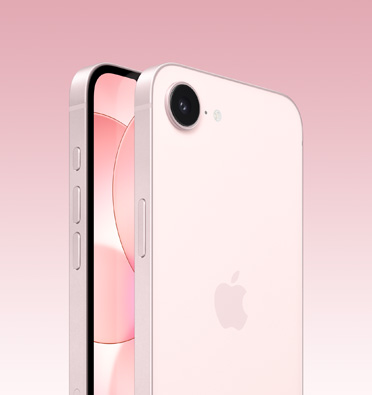 嫩粉色 iPhone 17e 的正面與背面，展示正面部分螢幕，完整的背面展示 Apple 標誌與單相機，側面展示動作按鈕、音量按鈕與側邊按鈕。